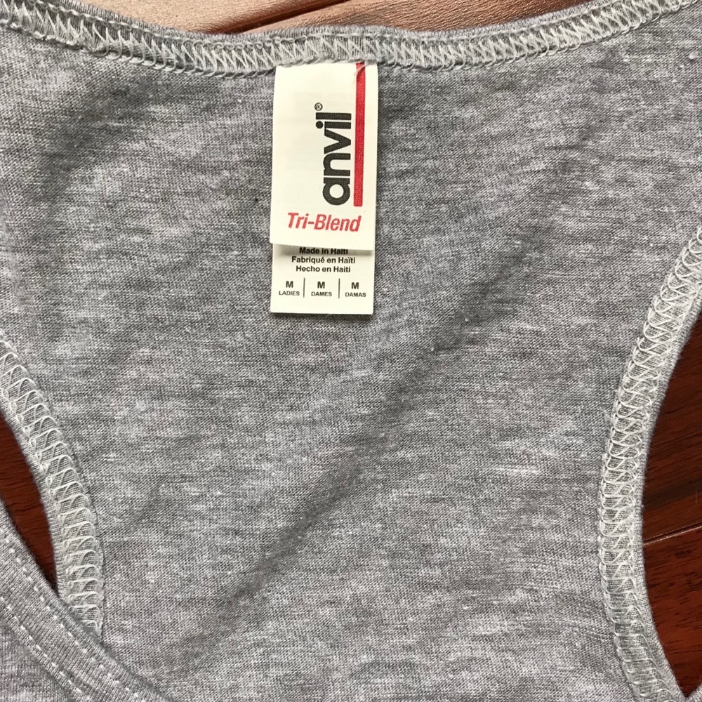 L💥SALE💥TOO PEOPLEY OUT THERE TankNWOT - Picture 3 of 3